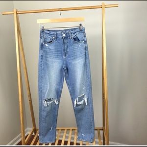 American eagle distressed mom jeans size 4
